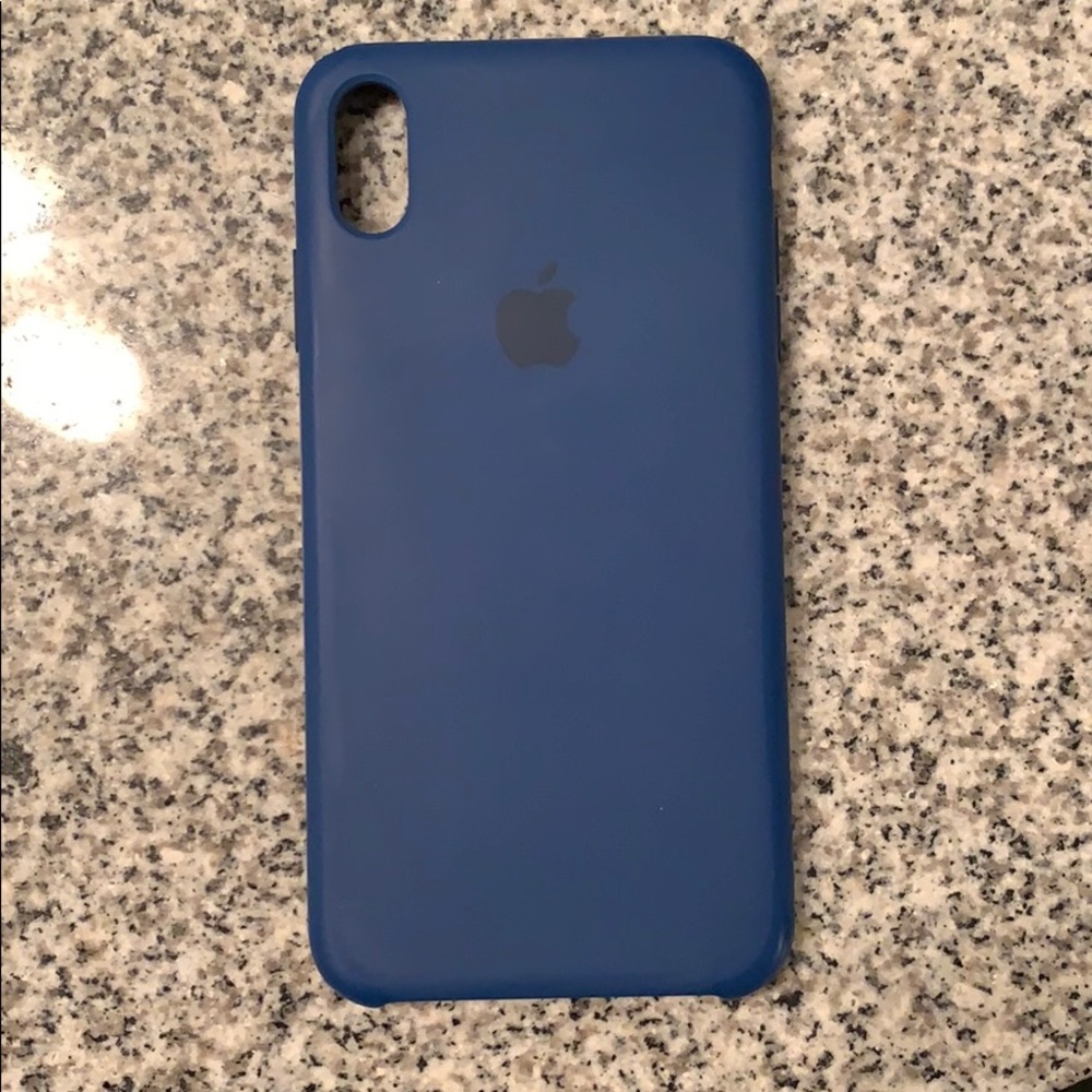 *SOLD!!!* iPhone XS Max Silicone Case